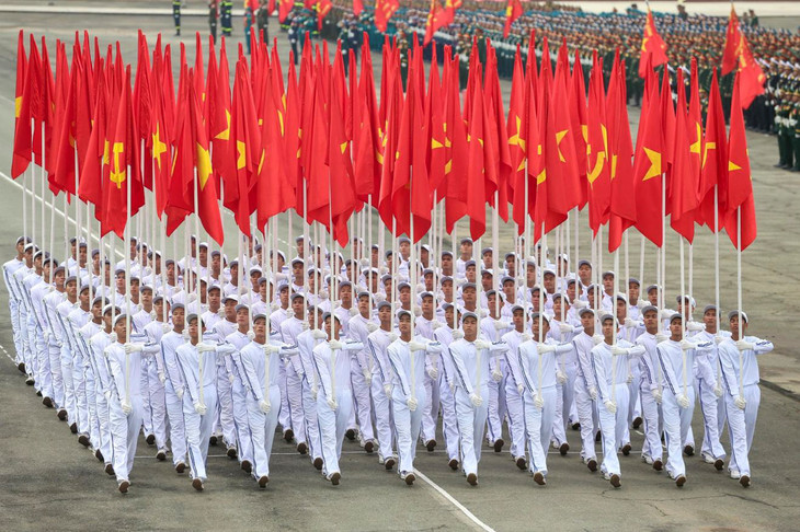 Việt Nam đang tiếp tục viết nên một bản hùng ca mới – bản hòa ca của đổi mới, hội nhập, phát triển và ý chí vươn lên mạnh mẽ trong thế kỷ XXI Việt Nam đang tiếp tục viết nên một bản hùng ca mới – bản hòa ca của đổi mới, hội nhập, phát triển và ý chí vươn lên mạnh mẽ trong thế kỷ XXI