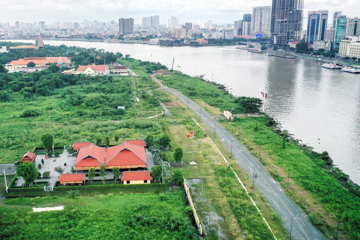 Khu đô thị mới Thủ Thiêm, bên sông Sài Gòn