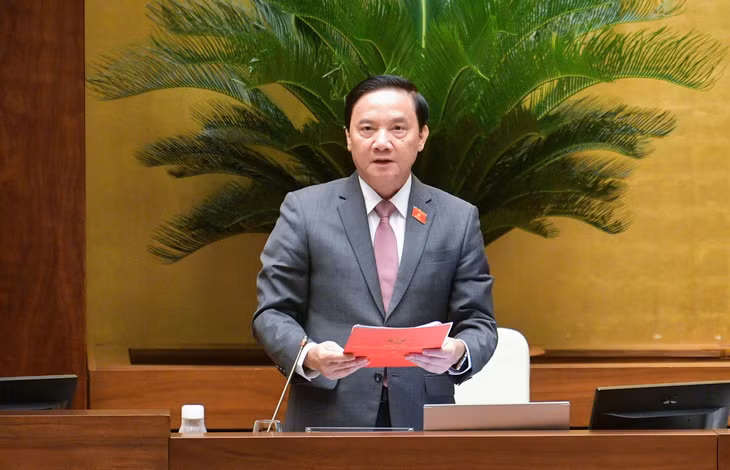 Phó Chủ tịch Quốc hội Nguyễn Khắc Định điều hành phiên họp