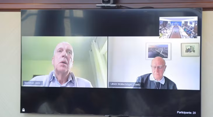 Ông Jens Holger Wohlthat – Chủ tịch Hội đồng Quản trị PVI và Ông Ulrich Heinz Wollschläger – Thành viên HĐQT PVI tham dự Hội nghị trực tuyến.