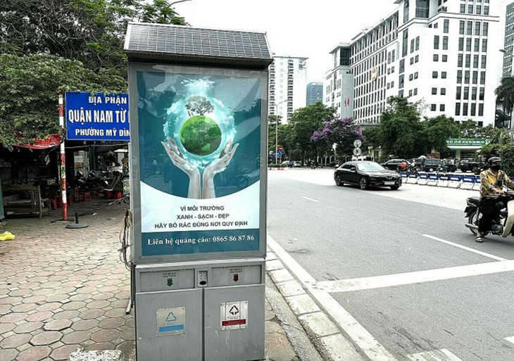 Một điểm thu gom rác công cộng ở quận Nam Từ Liêm