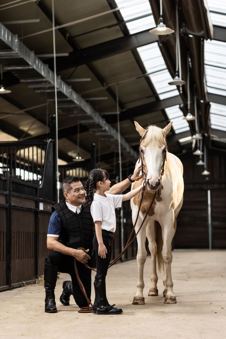 Bộ môn cưỡi ngựa không chỉ là sở thích mà còn là kỹ năng thiết yếu của nhóm Alpha Kids