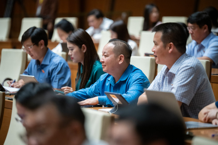 Tại phiên thảo luận đã có 39 lượt ý kiến đại biểu phát biểu Tại phiên thảo luận đã có 39 lượt ý kiến đại biểu phát biểu