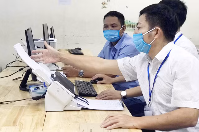 Chuẩn bị chấm thi trắc nghiệm ở Hà Nam
