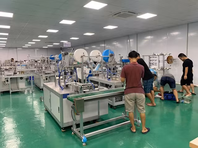 Dây chuyền máy móc làm khẩu trang