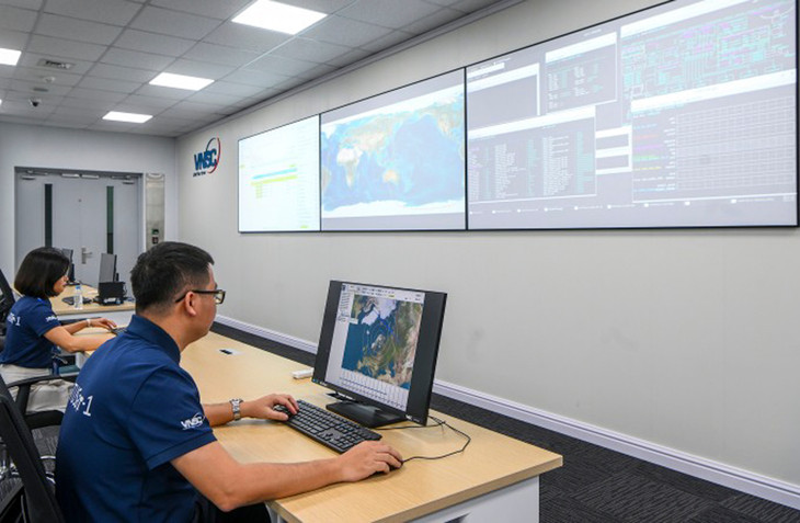 Trung tâm điều khiển và vận hành vệ tinh tại Khu Công nghệ cao Hòa Lạc - Hà Nội.