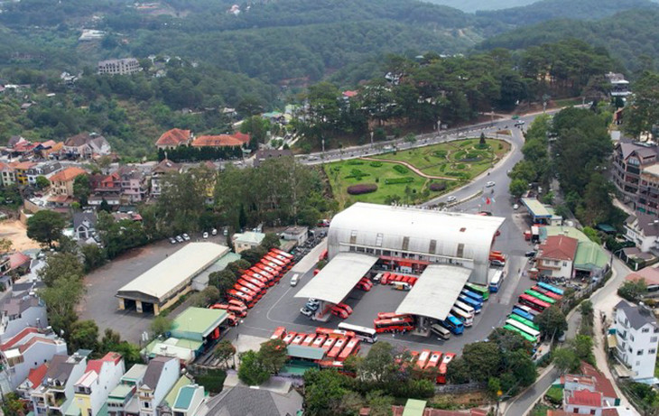 Bến xe liên tỉnh Đà Lạt đã quá tải nhiều năm nay