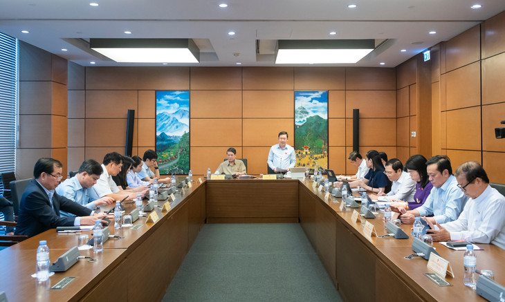 Quốc hội thảo luận tại Tổ chiều 15/5. Quốc hội thảo luận tại Tổ chiều 15/5.