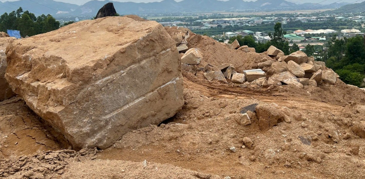 Bình Định xử phạt một công ty khai thác khoáng sản vượt phép. Ảnh minh họa