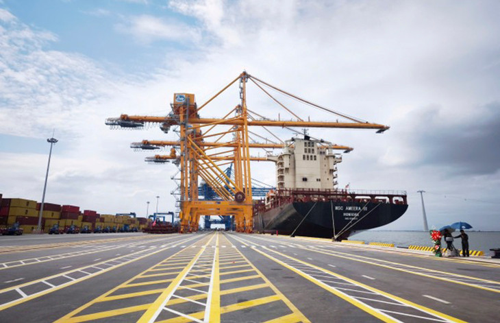 Một góc bến cảng nước sâu số 3 và 4 Lạch Huyện, Hải Phòng