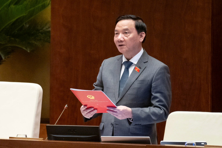 Phó Chủ tịch Quốc hội Nguyễn Khắc Định điều hành nội dung Quốc hội thảo luận về dự thảo Nghị quyết của Quốc hội về một số cơ chế, chính sách đặc biệt, tạo đột phá trong xây dựng và tổ chức thi hành pháp luật. Phó Chủ tịch Quốc hội Nguyễn Khắc Định điều hành nội dung Quốc hội thảo luận về dự thảo Nghị quyết của Quốc hội về một số cơ chế, chính sách đặc biệt, tạo đột phá trong xây dựng và tổ chức thi hành pháp luật.