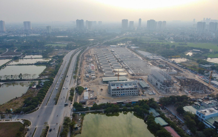 Tuyến đường nằm trong tổng thể dự án BT “Đường bao quanh khu tưởng niệm danh nhân Chu Văn An” được khởi công tháng 5/2014. Dự án này có tổng mức đầu tư khoảng 1.500 tỷ đồng. Trong đó gồm tuyến số 5 dài 1,2 km; tuyến số 1 (đường Nguyễn Xiển - Xa La) dài 2,5 km và hạng mục xây dựng hoàn chỉnh nút giao với tỉnh lộ 70.