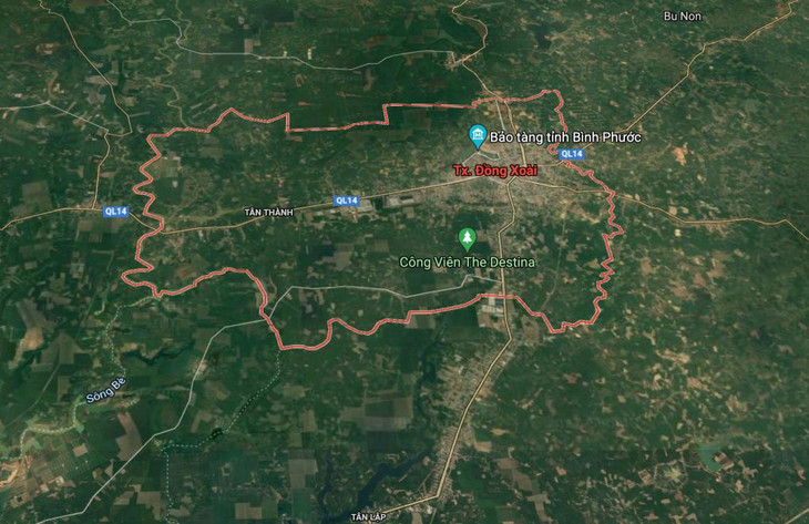 TP. Đồng Xoài hiện nay, phía Tây giáp huyện Chơn Thành và Phú Giáo, Bình Dương, các phía còn lại giáp huyện Đồng Phú. Ảnh: Google maps TP. Đồng Xoài hiện nay, phía Tây giáp huyện Chơn Thành và Phú Giáo, Bình Dương, các phía còn lại giáp huyện Đồng Phú. Ảnh: Google maps