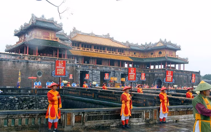 Lễ Ban Sóc diễn ra sáng 1/1 đã mở đầu cho chương trình Festival Huế 2022