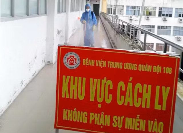 Ca nhiễm Omicron đầu tiên tại Việt Nam điều trị tại Bệnh viện Trung ương Quân đội 108 được ra viện sau 2 tuần không triệu chứng