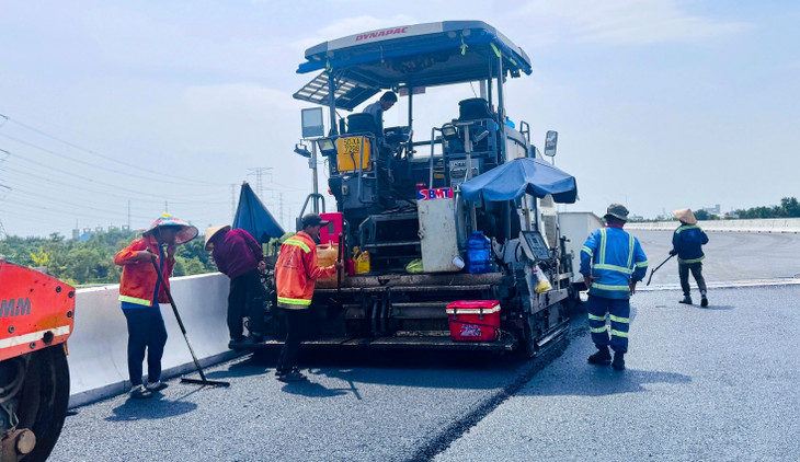 Theo kế hoạch bảo trì năm 2025, Cục Đường bộ Việt Nam được giao với kinh phí hơn 12.800 tỷ đồng để bảo trì hệ thống đường quốc lộ. Ảnh minh họa