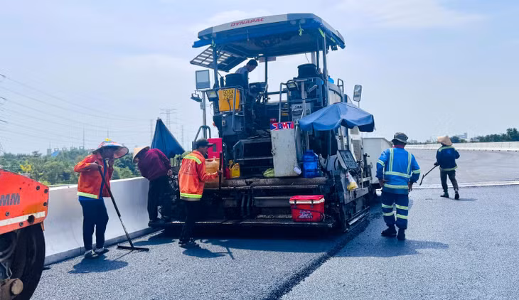 Theo kế hoạch bảo trì năm 2025, Cục Đường bộ Việt Nam được giao với kinh phí hơn 12.800 tỷ đồng để bảo trì hệ thống đường quốc lộ. Ảnh minh họa