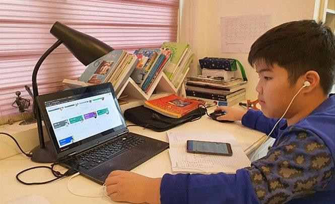 Sở GD&amp;ĐT Hà Nội đề xuất tiếp tục học trực tuyến phòng Covid-19