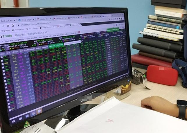 Chứng khoán BOS và Sacombank bị phạt 125 triệu đồng do cho khách mua chứng khoán khi không đủ tiền