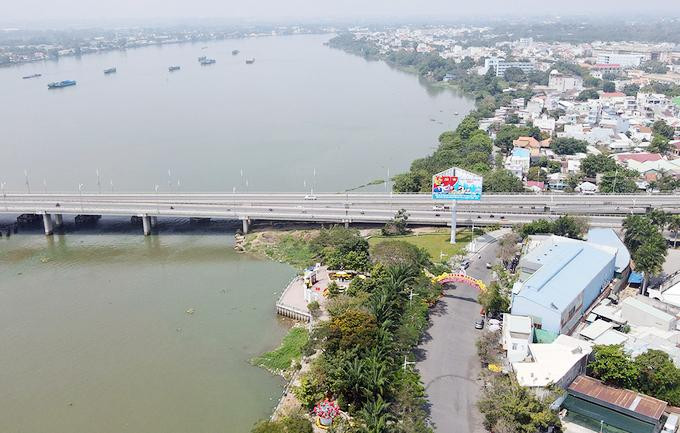 Khu vực xây hầm chui qua cầu Hóa An kết nối hai tuyến đường ven sông Đồng Nai