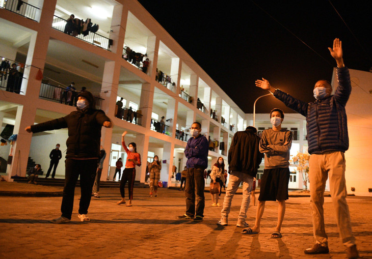 Công nhân công ty TNHH Điện tử Poyun Việt Nam tại khu cách ly Trường Trung cấp Nghề Việt Nam - Canada