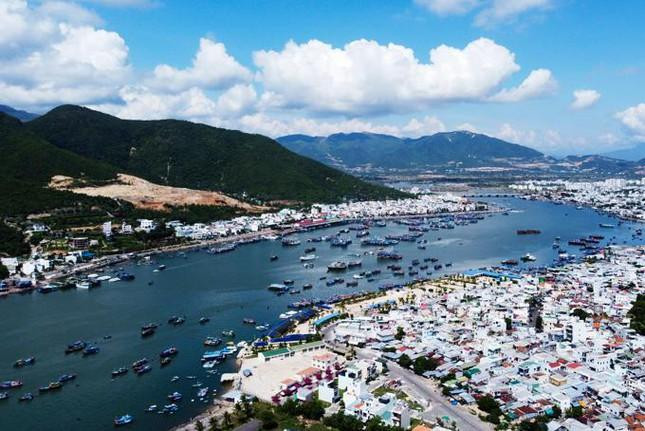TP. Nha Trang đề nghị tỉnh Khánh Hoà cho cấp phép xây dựng tạm thời những khu vực chưa có quy hoạch chi tiết 1/500 TP. Nha Trang đề nghị tỉnh Khánh Hoà cho cấp phép xây dựng tạm thời những khu vực chưa có quy hoạch chi tiết 1/500
