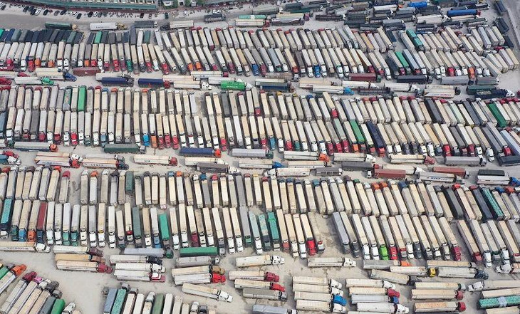 Hàng nghìn xe chở nông sản ùn ứ tại các cửa khẩu của Lạng Sơn