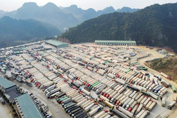 Hải quan Lạng Sơn cũng đề xuất với Bộ Tài chính, Tổng cục Hải quan khuyến cáo doanh nghiệp xuất nhập khẩu để chuyển phương thức giao nhận sang bằng đường sắt.