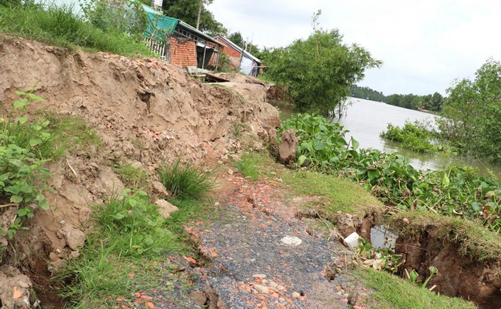 Một vị trí sạt lở bờ sông. Ảnh minh họa.