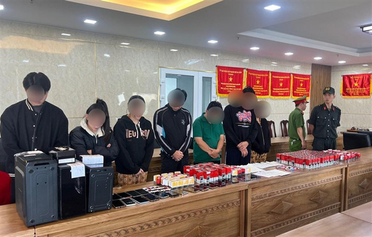 Cơ quan Cảnh sát điều tra Công an TP Đà Nẵng đang tạm giữ các bị can để tiếp tục điều tra Cơ quan Cảnh sát điều tra Công an TP Đà Nẵng đang tạm giữ các bị can để tiếp tục điều tra