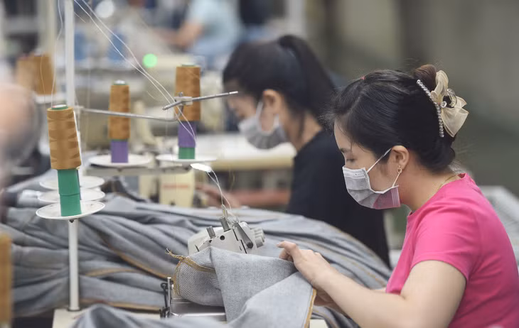 Giờ vào ca của công nhân may tại TP.HCM