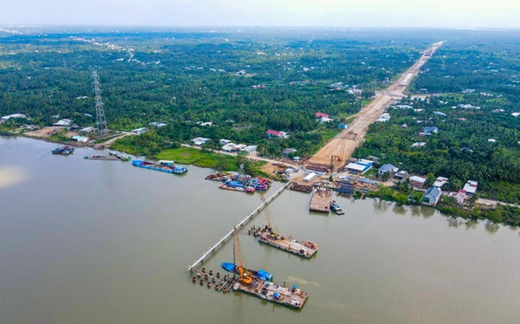 Thi công xây dựng cầu Rạch Miễu 2