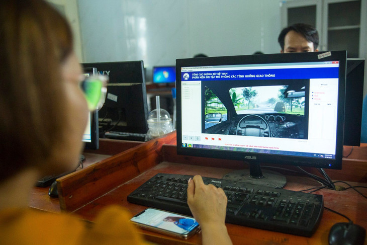Quá trình dạy lái xe cần chuyển đổi số để tạo điều kiện cho người dân bố trí thời gian học linh hoạt. Ảnh minh họa