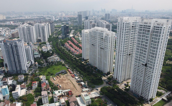 Sở Tài Nguyên và Môi trường TP.HCM cho biết đã cấp 17.300 sổ hồng cho người dân mua nhà tại các dự án nhà ở thương mại. Ảnh minh họa