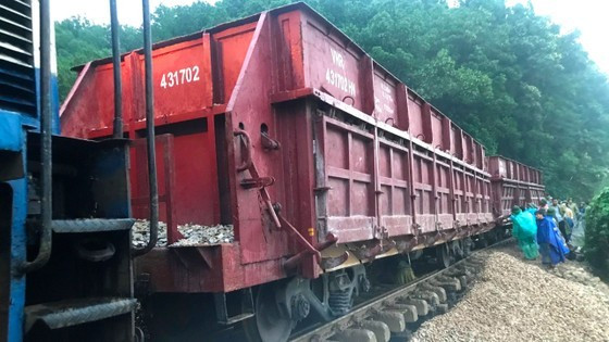 Chiều 31/10, các đơn vị chức năng đã tiến hành cho chạy thử tải tàu với vận tốc 5km/h để kiểm tra đoạn đường.