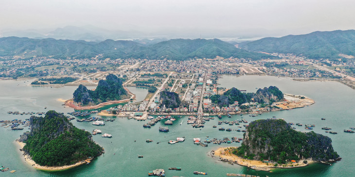 Qua tổng rà soát, Bộ trưởng Nội vụ Phạm Thị Thanh Trà cho biết cả nước có 58 tỉnh phải rà soát, sắp xếp 33 huyện và 1.327 xã.