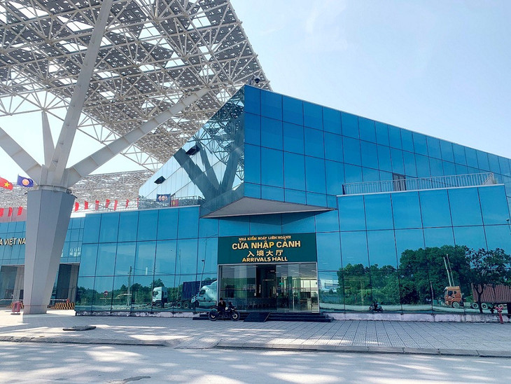 Cửa khẩu quốc tế Móng Cái (Khu vực cầu Bắc Luân II) phía Việt Nam đã chuẩn bị sẵn sàng cho việc đón nhận xe tự lái từ nước bạn sang