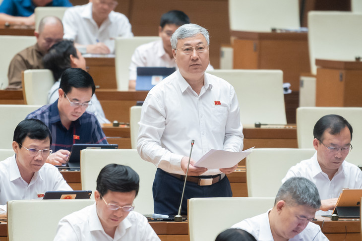 Đại biểu Trần Văn Lâm - đoàn đại biểu Quốc hội tỉnh Bắc Giang: Công tác quản trị ngân sách và thực thi chính sách tài khóa đóng vai trò quan trọng