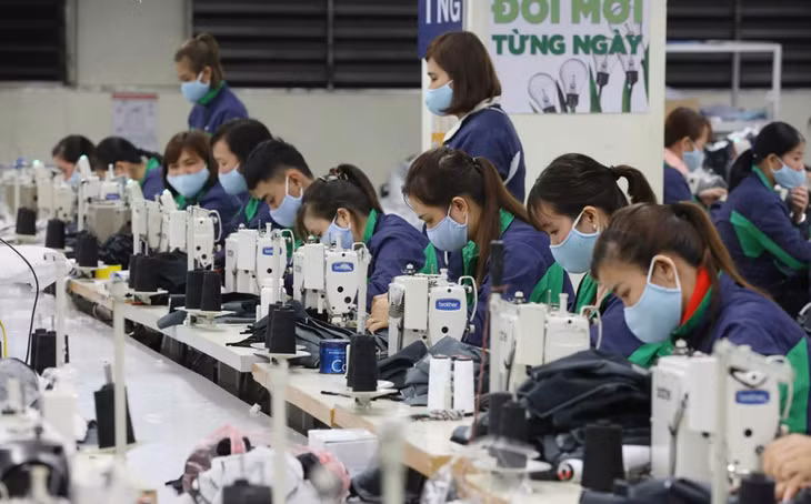 Công nhân dệt may tại một nhà máy ở Thái Nguyên