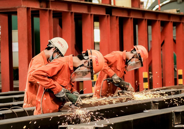 Công ty CP Cơ khí Đại Dũng ở Khu công nghiệp An Hạ, huyện Bình Chánh, thực hiện phương án "3 tại chỗ". Công ty CP Cơ khí Đại Dũng ở Khu công nghiệp An Hạ, huyện Bình Chánh, thực hiện phương án "3 tại chỗ".