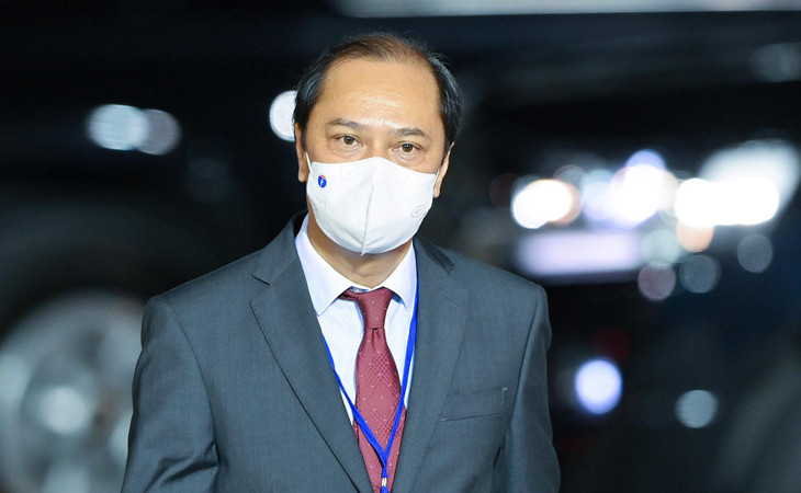 Cùng tham gia đoàn đón có Thứ trưởng Bộ Ngoại giao Nguyễn Quốc Dũng.