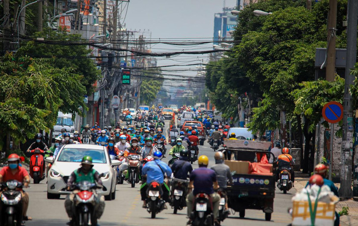 Đường Cách Mạng Tháng Tám, đoạn qua Quận 3, sáng 21/8.
