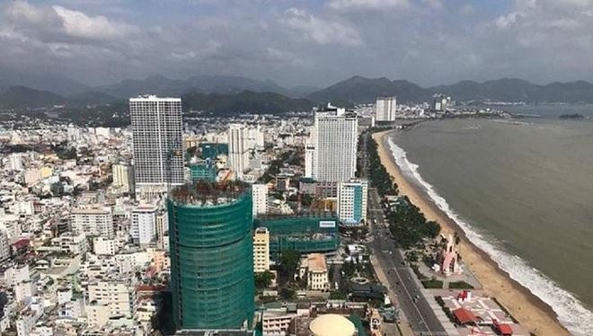 Khách hàng cần kiểm tra những thông tin cơ bản trong hợp đồng được bên bán cung cấp để xác định chính xác đối tượng mà mình muốn mua (Ảnh minh họa).