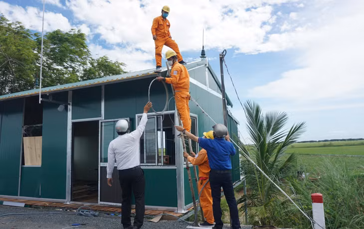 Các đơn vị điện lực tại 21 tỉnh Nam bảo đảm cấp điện an toàn, ổn định dịp Quốc khánh 2/9 và phục vụ công tác phòng chống dịch Covid-19