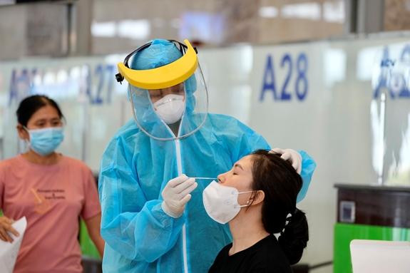 Hành khách phải xét nghiệm âm tính trong vòng 72 giờ trước khi lên máy bay
