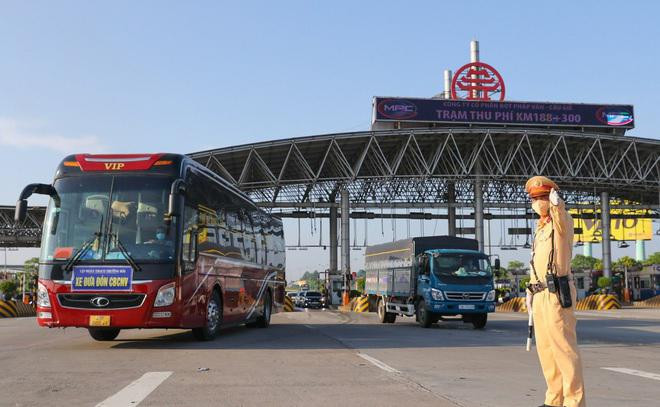 Bộ GTVT quyết định tạm thời tổ chức vận tải xe khách trên toàn quốc từ ngày 13/10 Bộ GTVT quyết định tạm thời tổ chức vận tải xe khách trên toàn quốc từ ngày 13/10