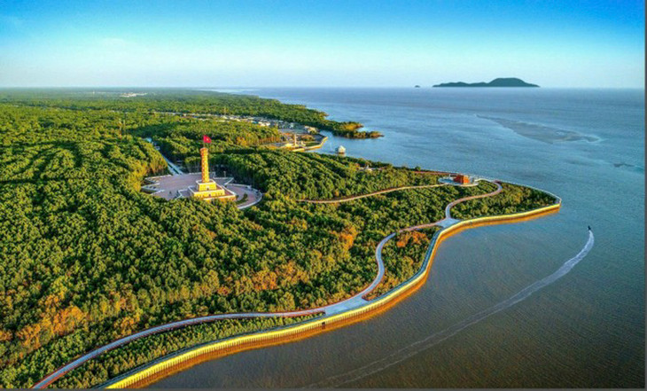 Đất Mũi - điểm cực nam Nam của đất nước, nằm ở huyện Ngọc Hiển, Cà Mau