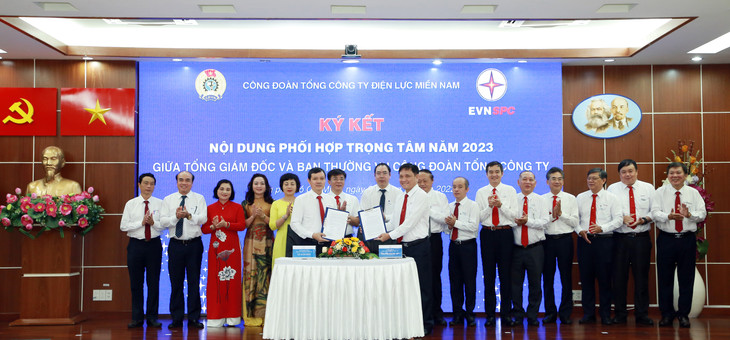 Ký kết giao ước thi đua hoàn thành nhiệm vụ kế hoạch năm 2023