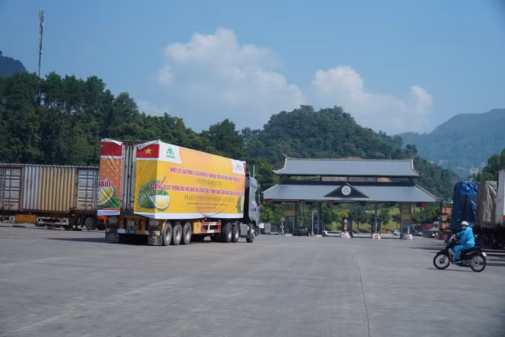 Cửa khẩu Hữu Nghị Quan, cửa khẩu Vạn Điểm và nhiều lối mở tại tỉnh Quảng Tây (Trung Quốc) mở cửa thông quan hàng hóa xuất nhập khẩu