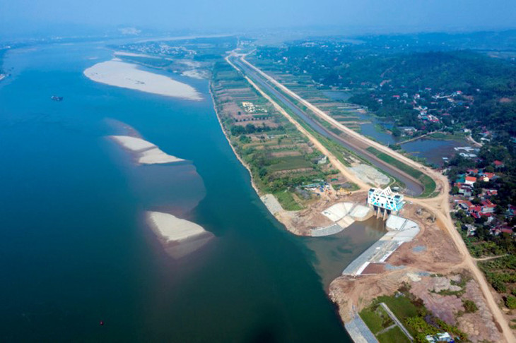 Cống đầu mối tại xã Thuần Mỹ, Ba Vì đã cơ bản hoàn thành, đưa nước từ sông Đà qua kênh dẫn vào sông Tích Cống đầu mối tại xã Thuần Mỹ, Ba Vì đã cơ bản hoàn thành, đưa nước từ sông Đà qua kênh dẫn vào sông Tích